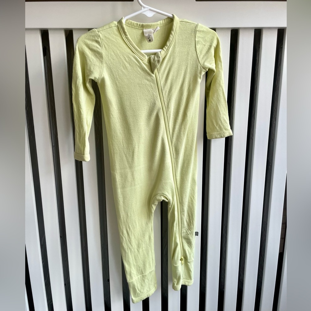 Kyte Baby Zippered Romper in Kiwi, 6-12 m.